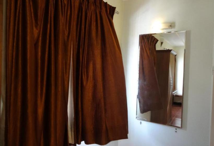 בית מלון כפרי Srm Central Park