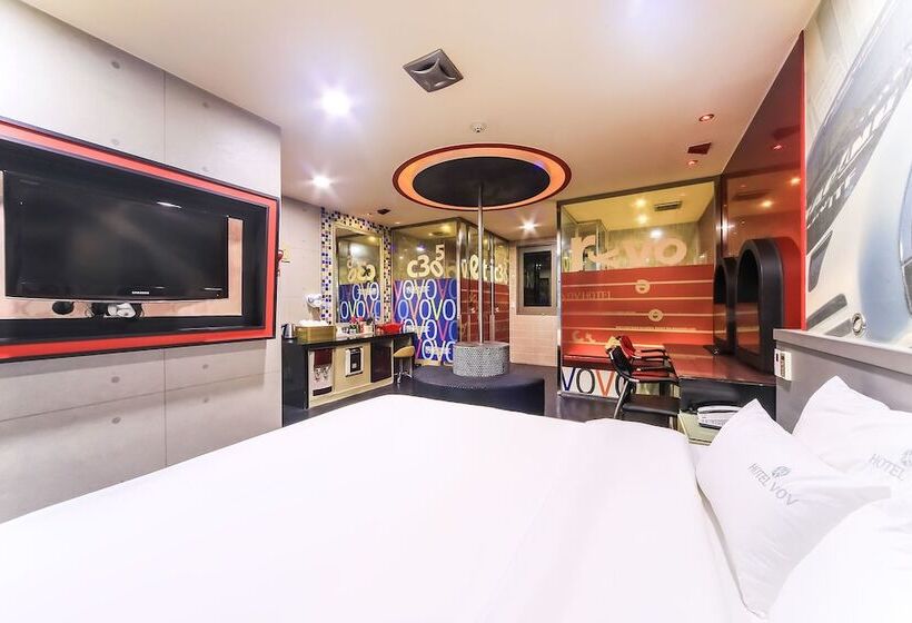 酒店 Vov