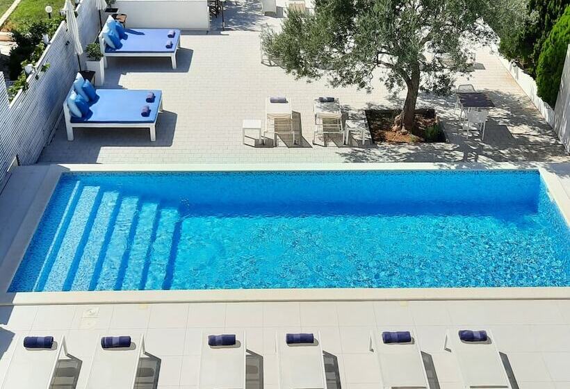 بنسيون B&b Demar Residence & Dependance