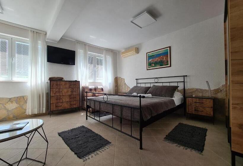 Пансион Bed And Breakfast Villa Klaic