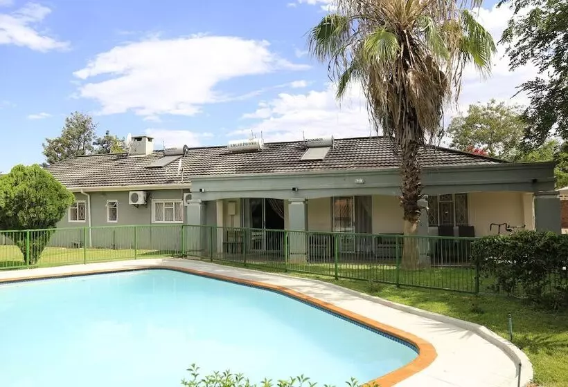 پانسیون Haithoms Guesthouse