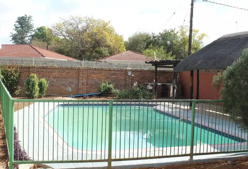 پانسیون Haithoms Guesthouse