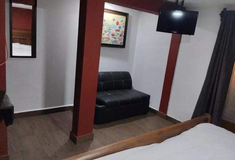 Hotelli Lya
