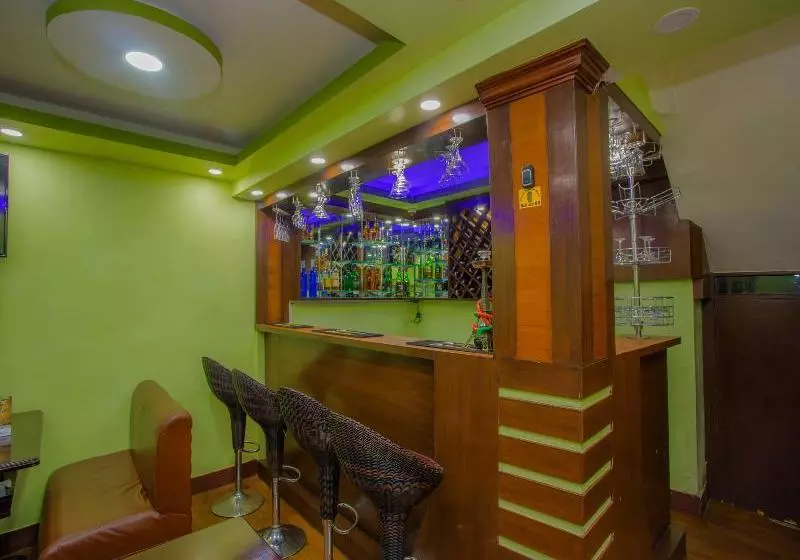 هتل Oyo 208 Mount Gurkha Palace