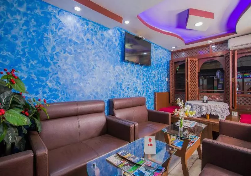 هتل Oyo 208 Mount Gurkha Palace