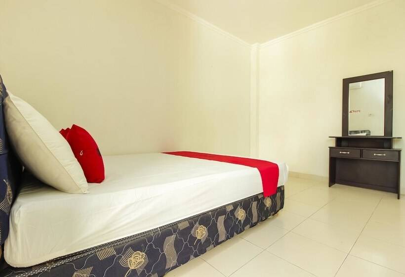 فندق Reddoorz @ Malalayang Manado