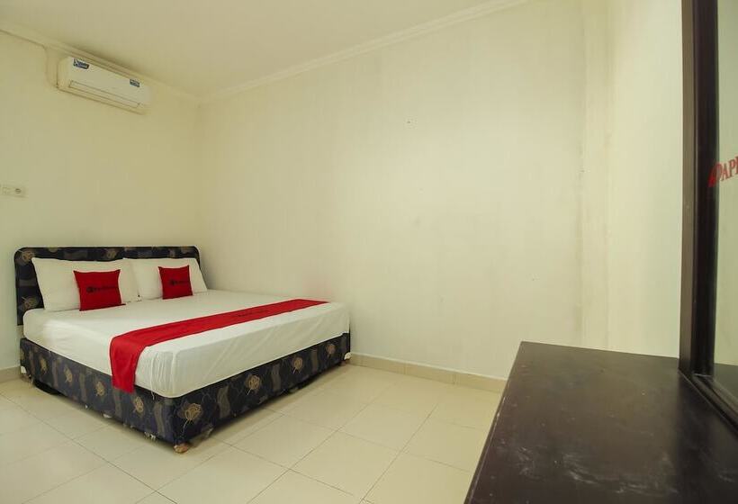 فندق Reddoorz @ Malalayang Manado