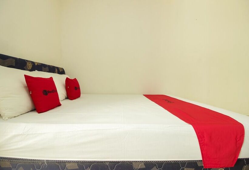 فندق Reddoorz @ Malalayang Manado