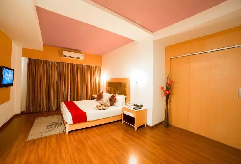 Hotelli Rr Inn  Tirunelveli