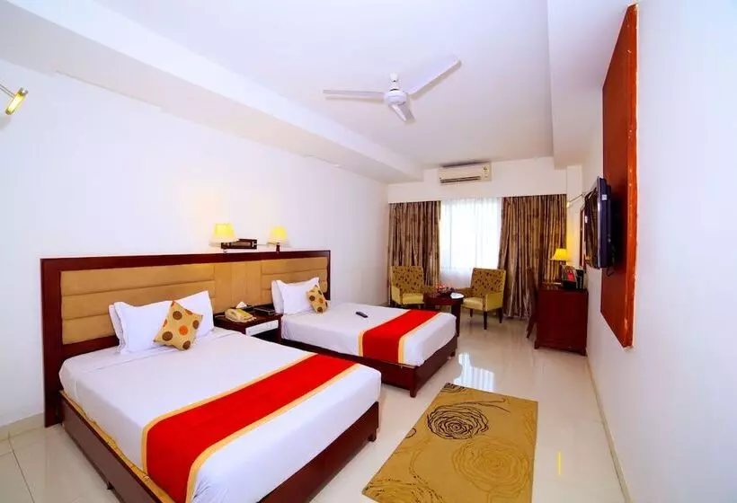 Hotelli Rr Inn  Tirunelveli