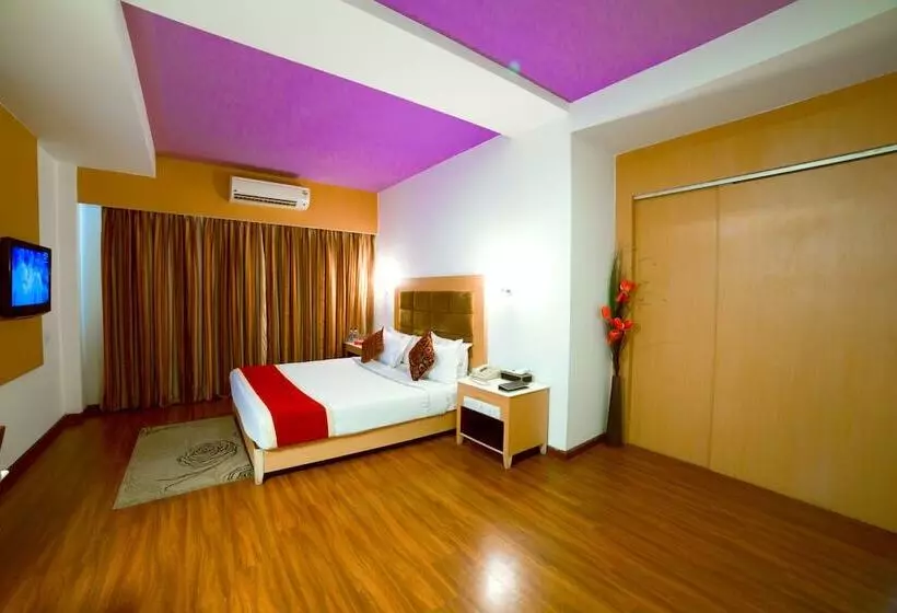 Hotelli Rr Inn  Tirunelveli