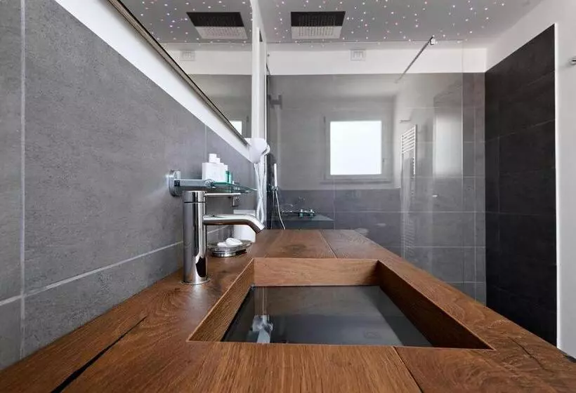 Nautilus B&b Suite Design