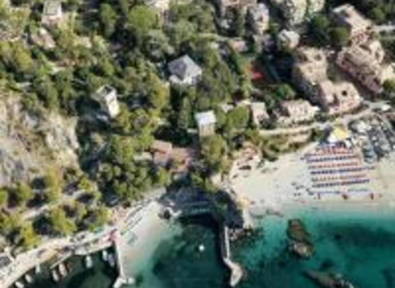 پانسیون Artana Suites Collection