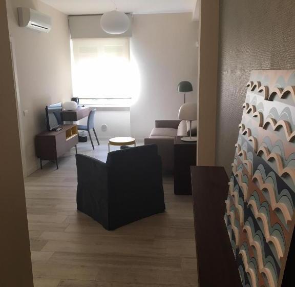 پانسیون Artana Suites Collection