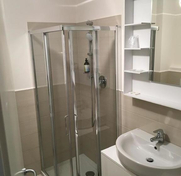 پانسیون Artana Suites Collection