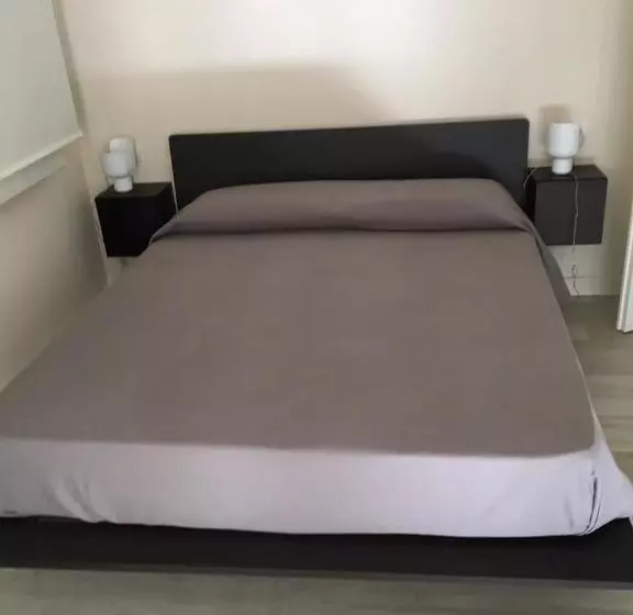 پانسیون Artana Suites Collection