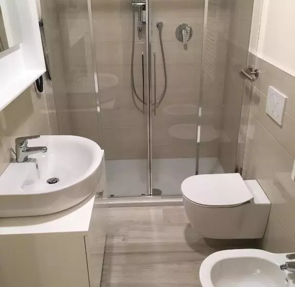 پانسیون Artana Suites Collection