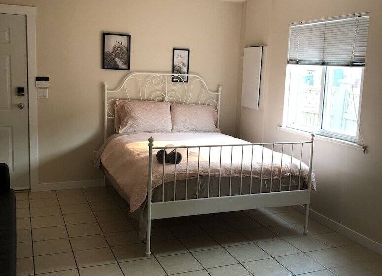 Pensionat Cora's Place