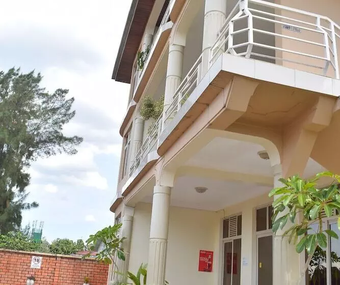 پانسیون Fanadguesthouse