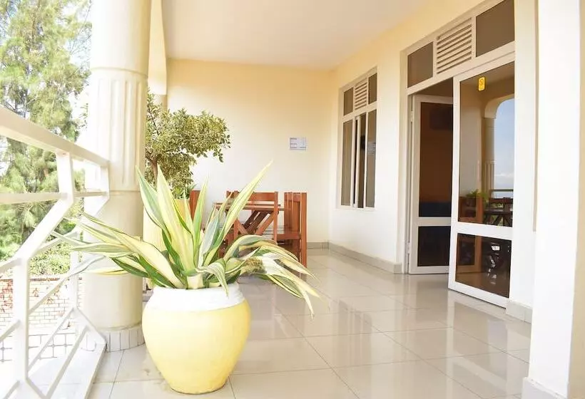 پانسیون Fanadguesthouse