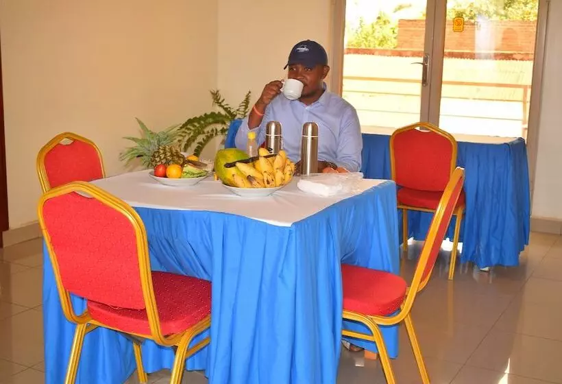 پانسیون Fanadguesthouse