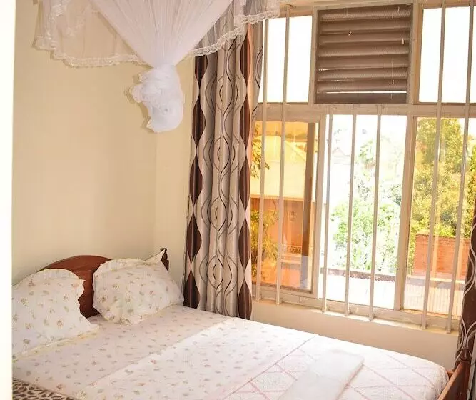 پانسیون Fanadguesthouse