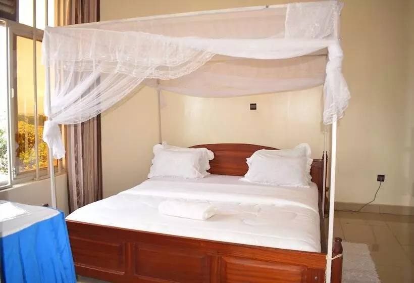 پانسیون Fanadguesthouse