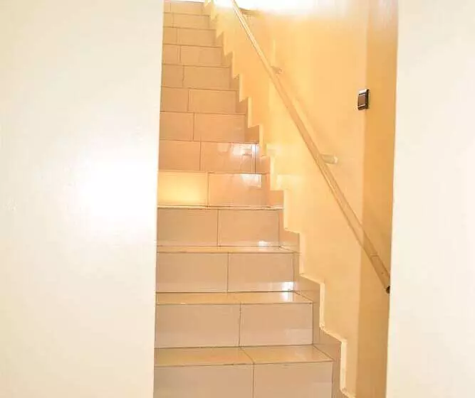 پانسیون Fanadguesthouse