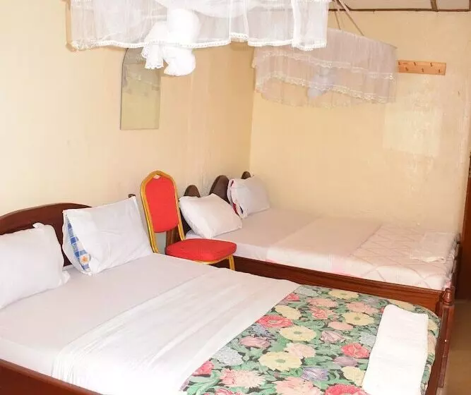 پانسیون Fanadguesthouse