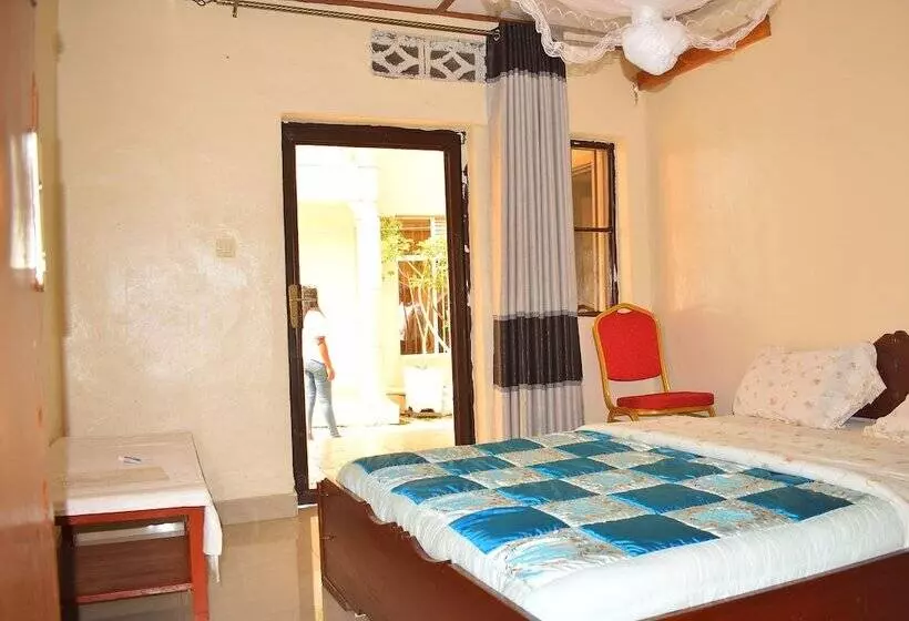 پانسیون Fanadguesthouse