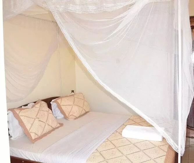 پانسیون Fanadguesthouse