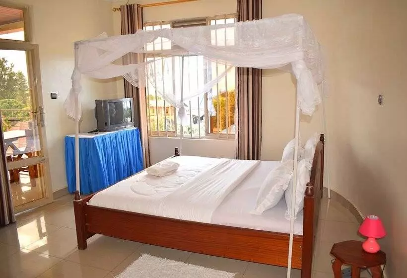 پانسیون Fanadguesthouse