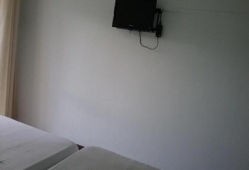 پانسیون La Plaine Verte Guesthouse