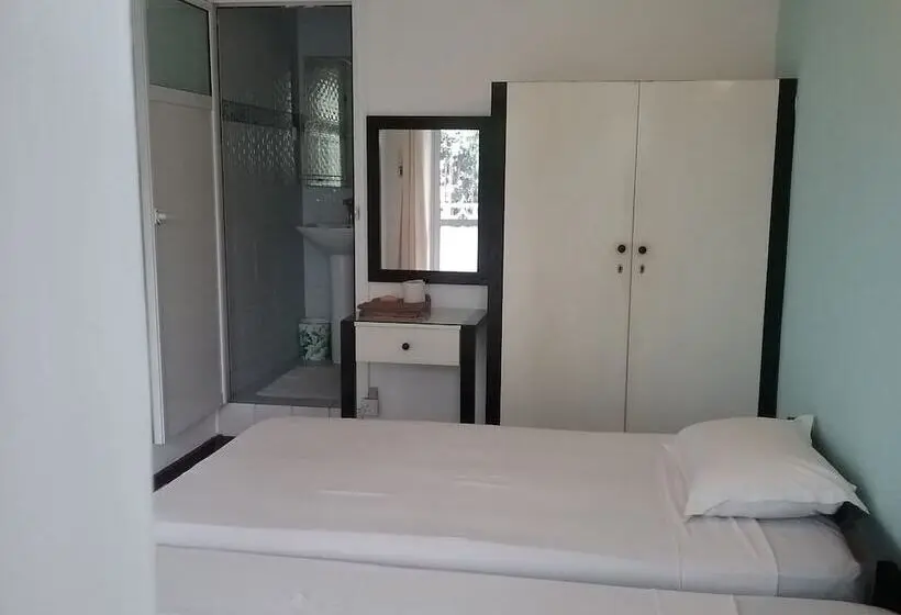 پانسیون La Plaine Verte Guesthouse