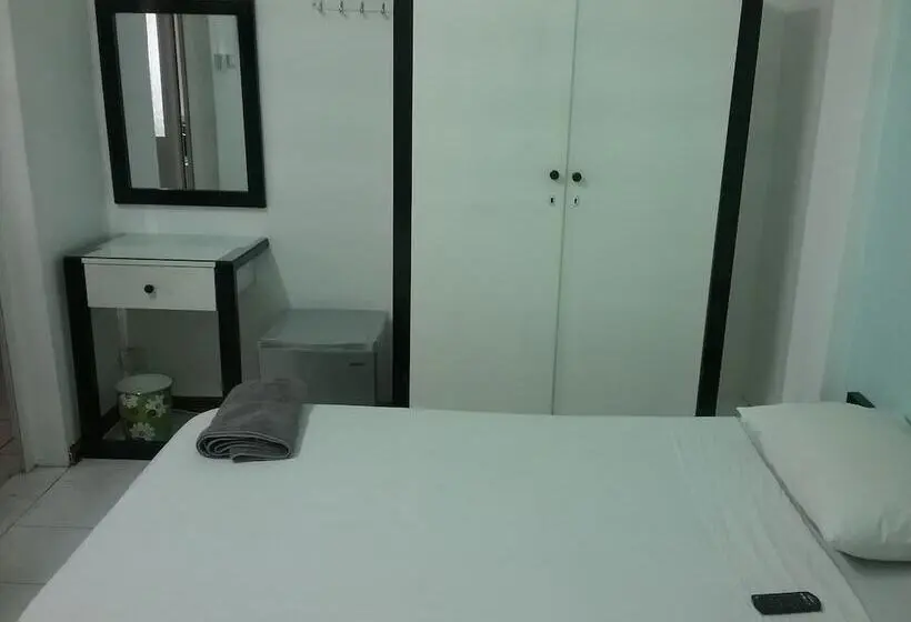 پانسیون La Plaine Verte Guesthouse