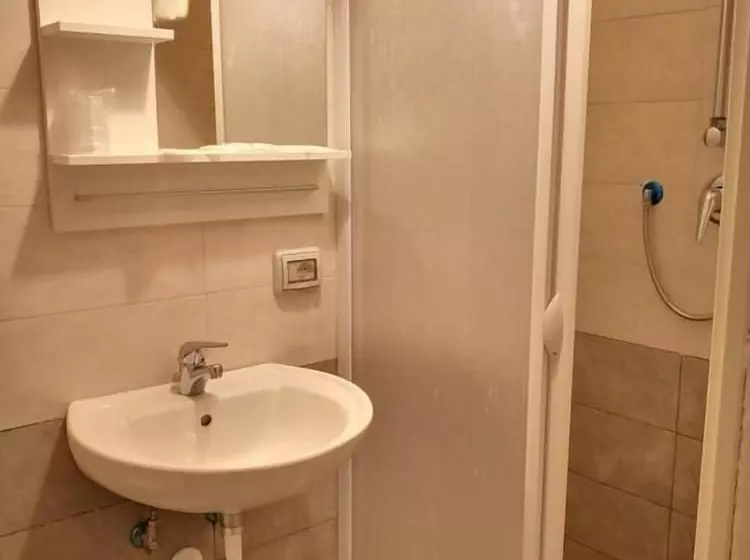 Pensione O Vic  Stritt