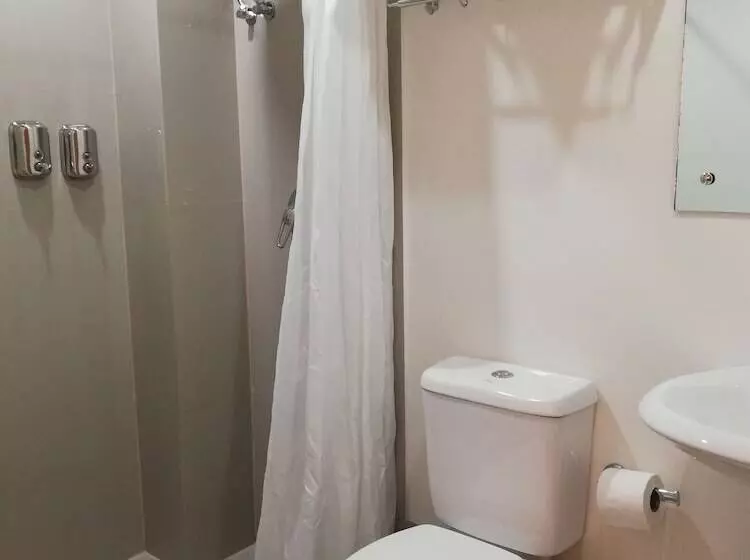 Hotelli Eon Centennial Express