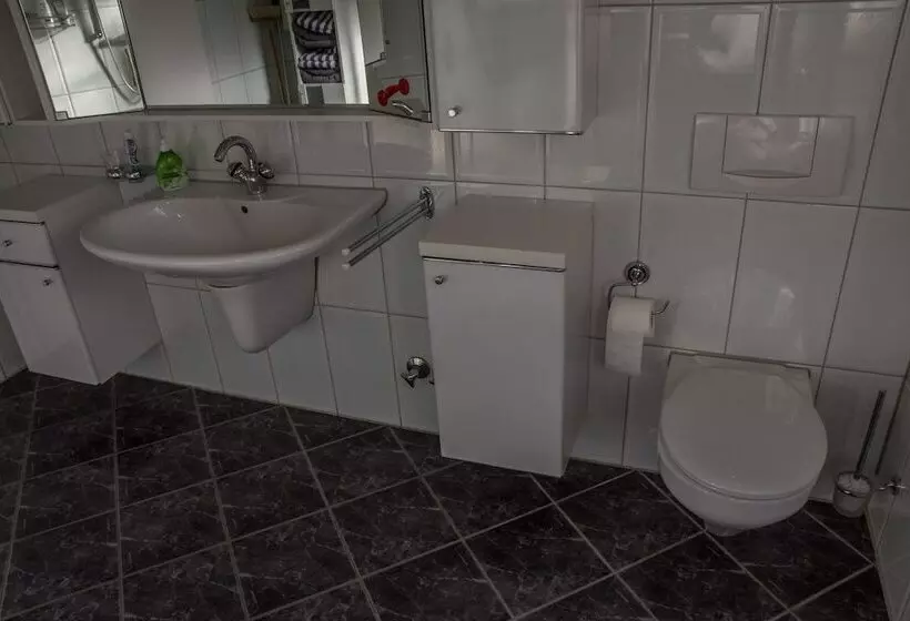 Hotelli Gasthof Zur Post