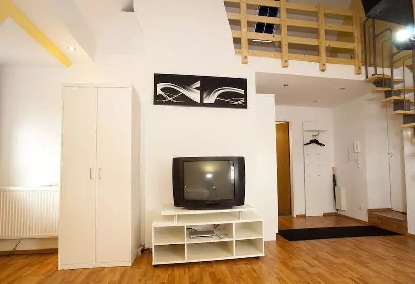 Hotelli Gasthof Zur Post