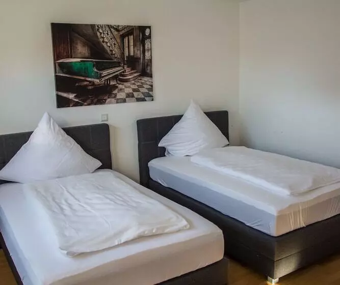 Hotelli Gasthof Zur Post