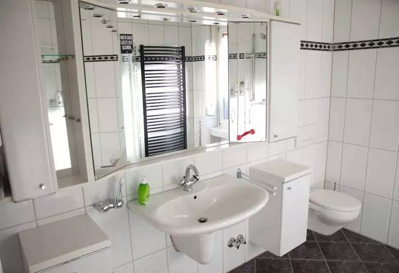 Hotelli Gasthof Zur Post