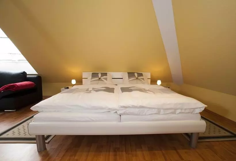 Hotelli Gasthof Zur Post