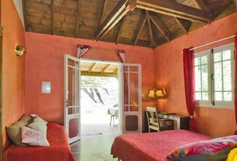 هتل Les Jardins Dheva