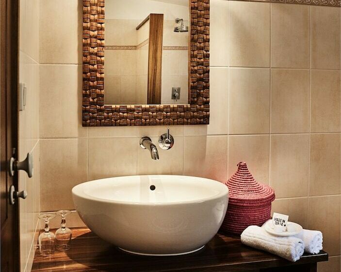 هتل Les Jardins Dheva