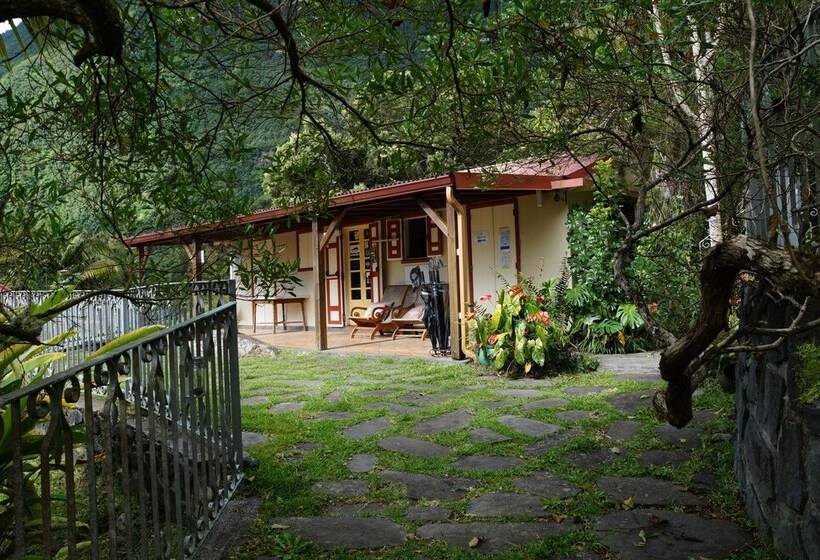 هتل Les Jardins Dheva