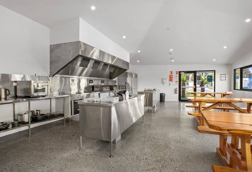 Hotel Tasman Holiday Parks  St Helens