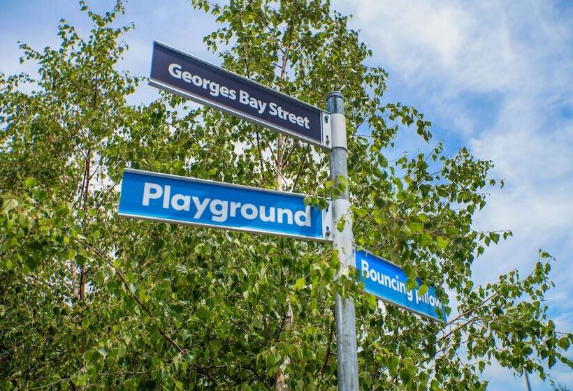 Hotel Tasman Holiday Parks  St Helens