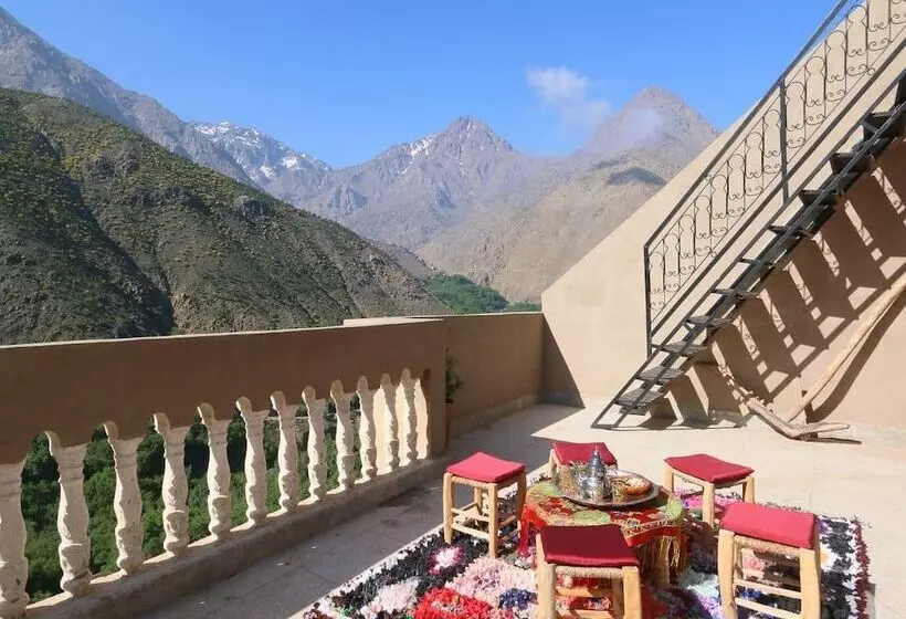 Majatalo Atlas Views