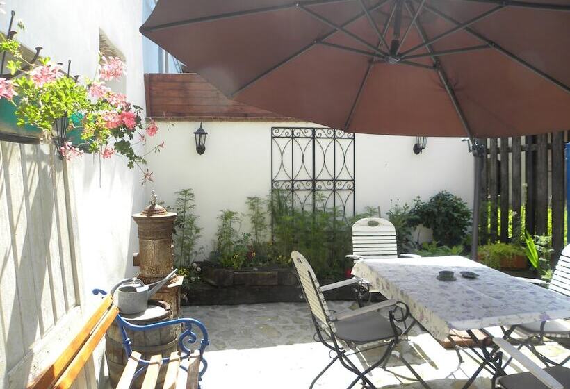 بنسيون Casa Bertha