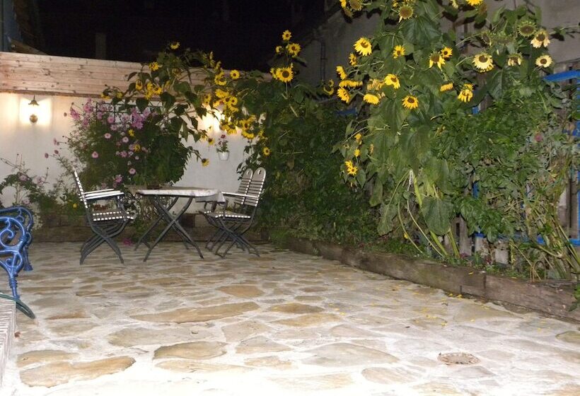 بنسيون Casa Bertha